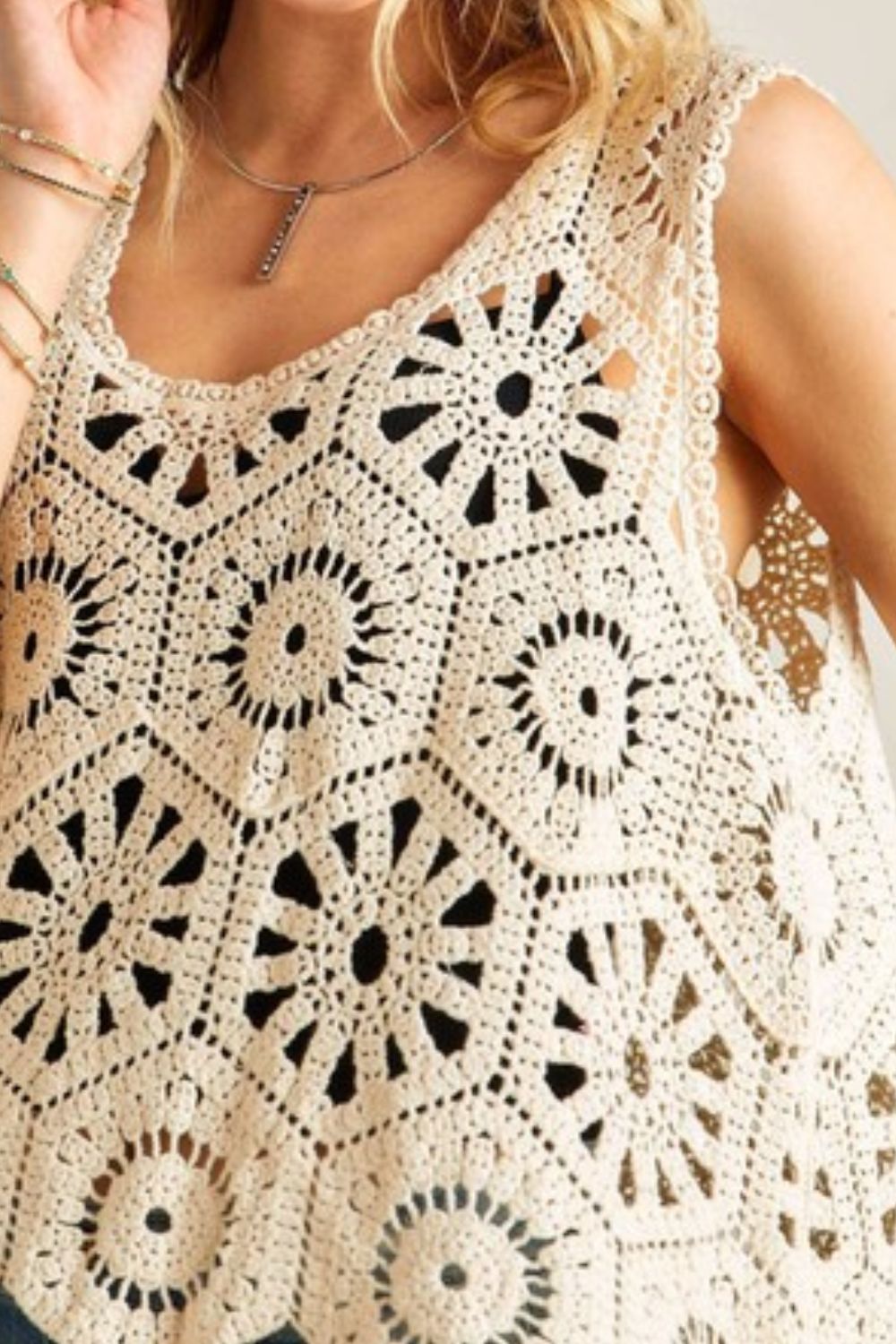 Tilly® | Crochet tank top with wide straps