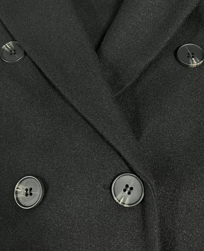 Soledad® | Classic and elegant winter garment.