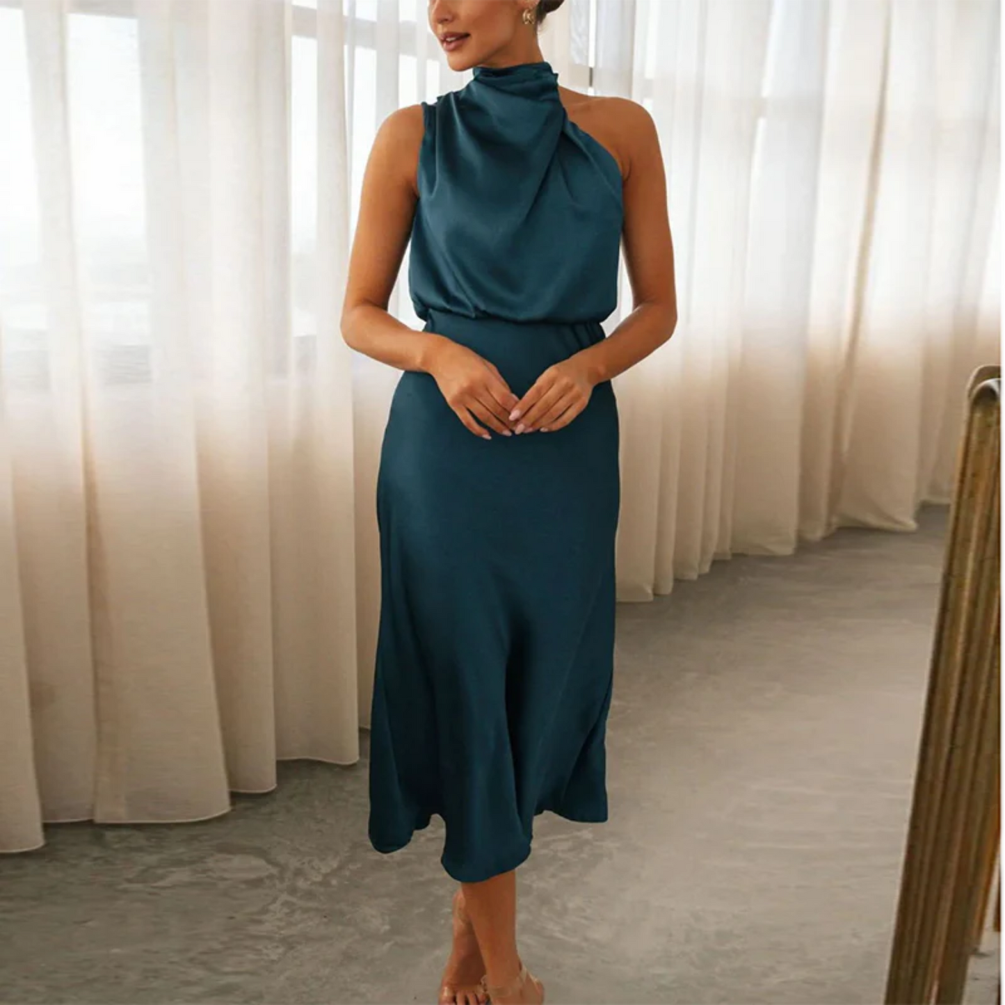 Zenaida® | One-shoulder satin dress