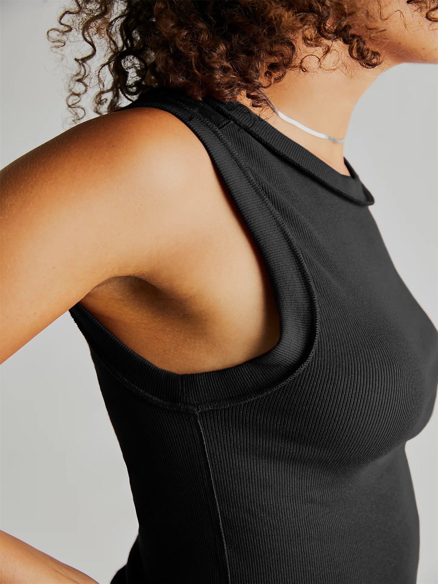 Stella® | High neck tank top