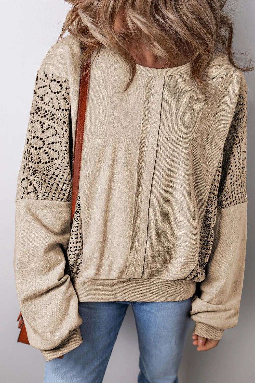 Wendy® | Long-sleeved sweatshirt with an openwork crew neck