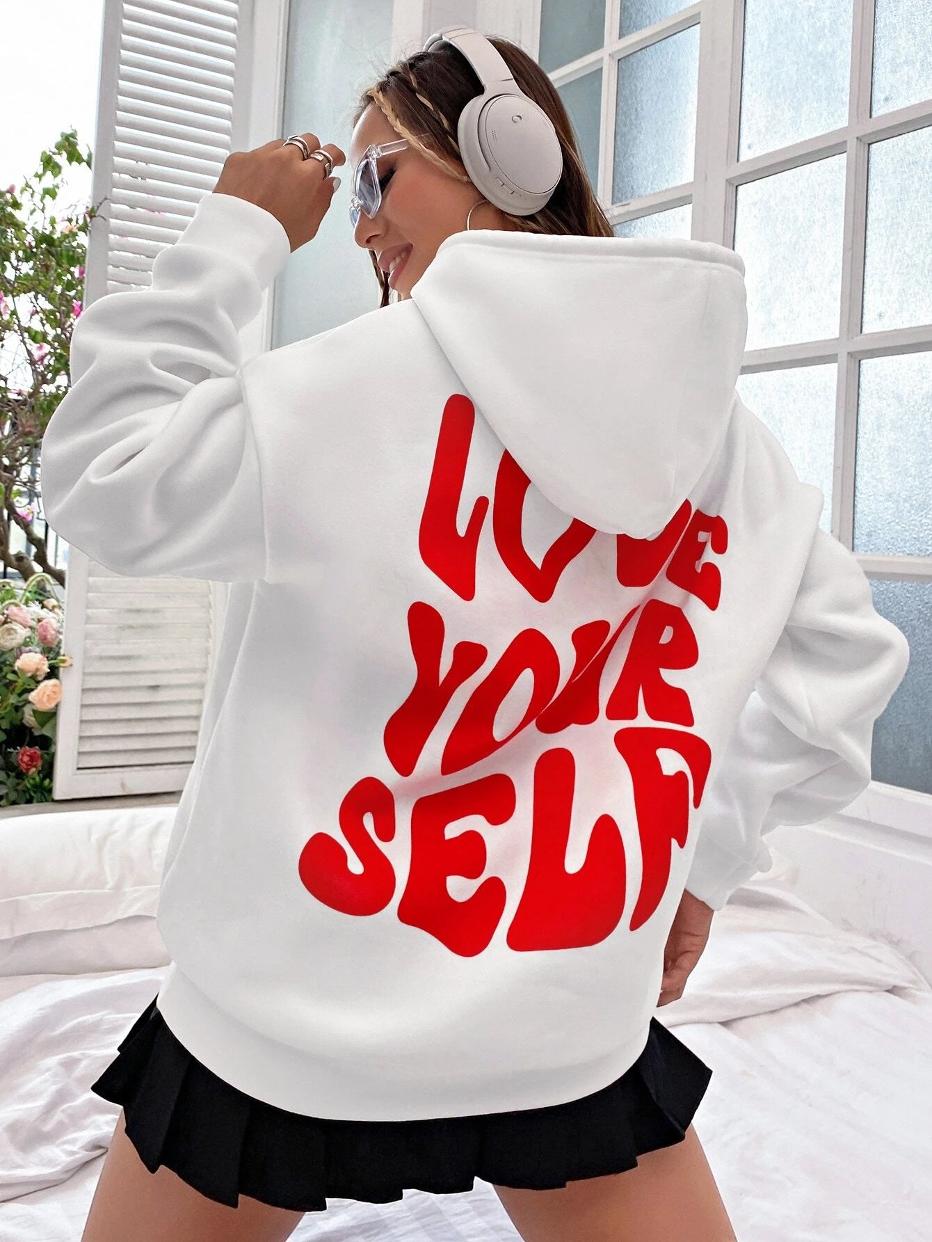 Zina® | Hoodie with dropped shoulders and “Love Yourself” print on the back