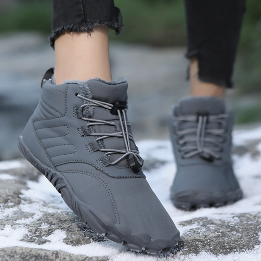 Yara® | Versatile unisex winter hiking boot