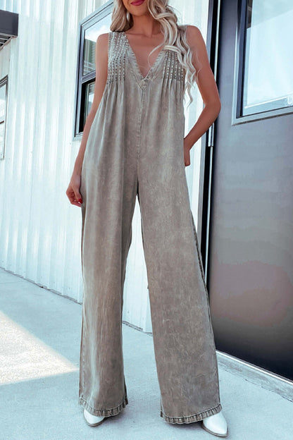 Natividad® | Casual, loose overalls with adjustable pockets and V-neck