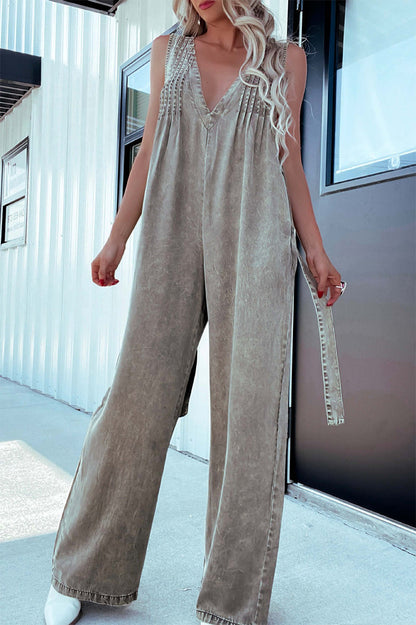 Natividad® | Casual, loose overalls with adjustable pockets and V-neck