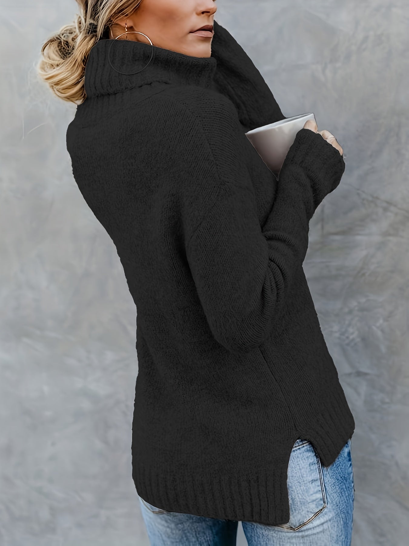 Poppy® | Elegant rib-knit turtleneck sweater