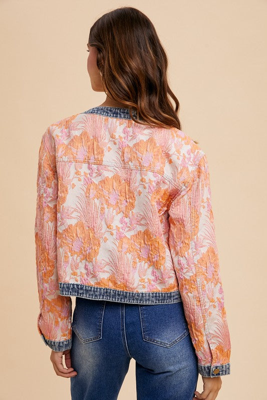 Thea® | Contrast button-down jacket in floral jacquard denim