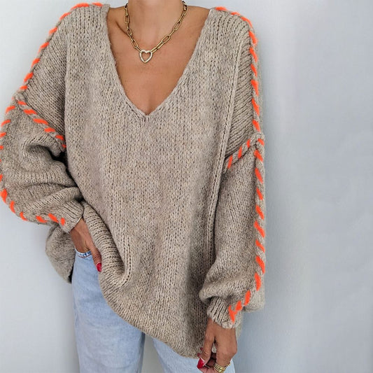 Verónica® | Long-sleeved V-neck sweater with baggy print