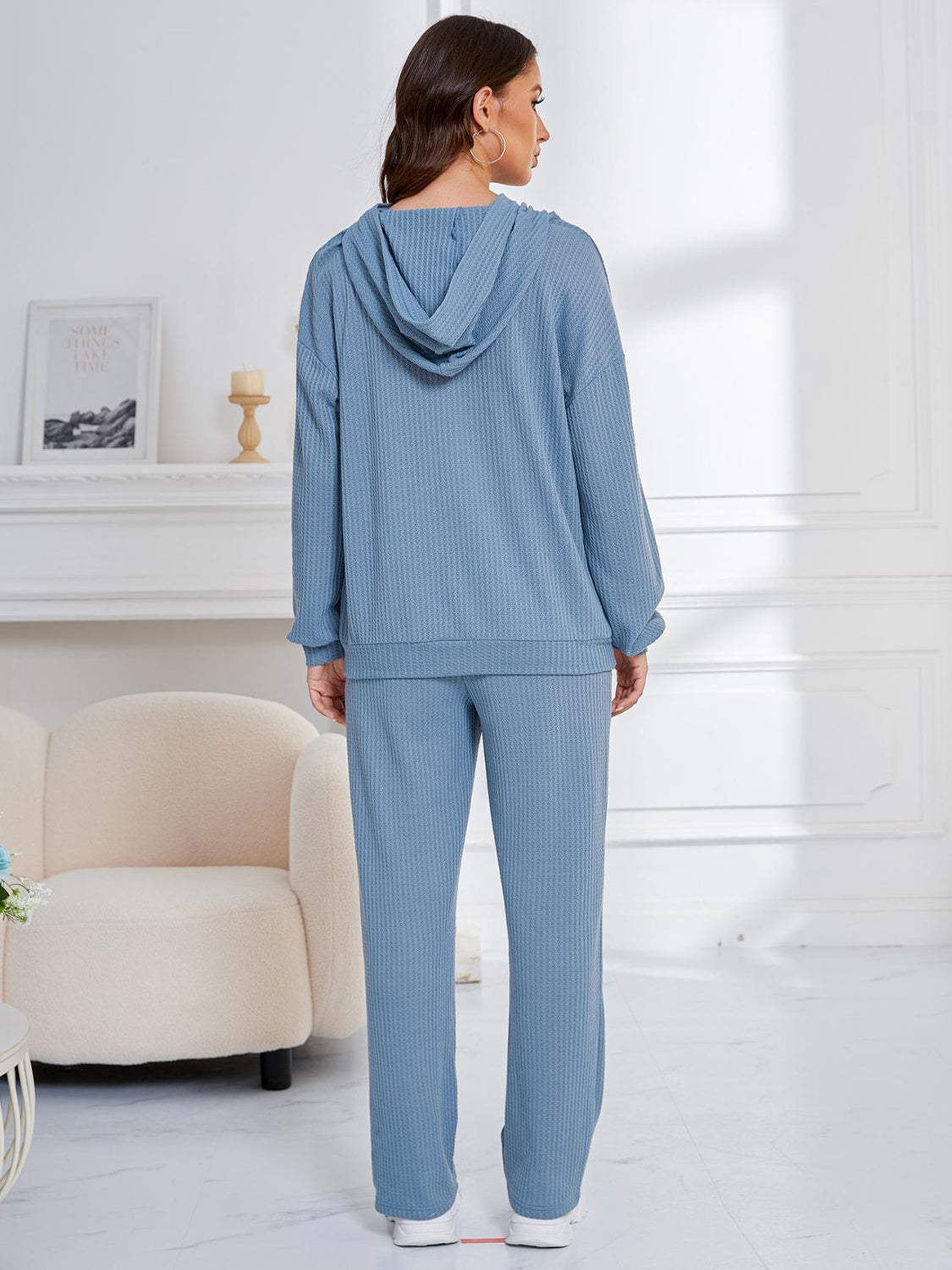 Zahira® | Long-sleeved hoodie and drop-shoulder trousers set