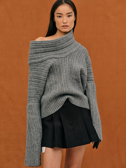 Pilar® | Oversized knit sweater with a high V-neck