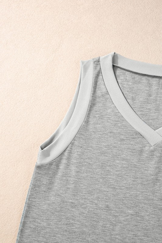 Yoselin® | Ribbed V-neck tank top