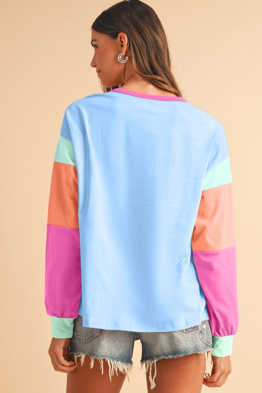 Adriana® | Loose fit top with color block sleeves