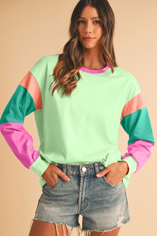 Adriana® | Loose fit top with color block sleeves