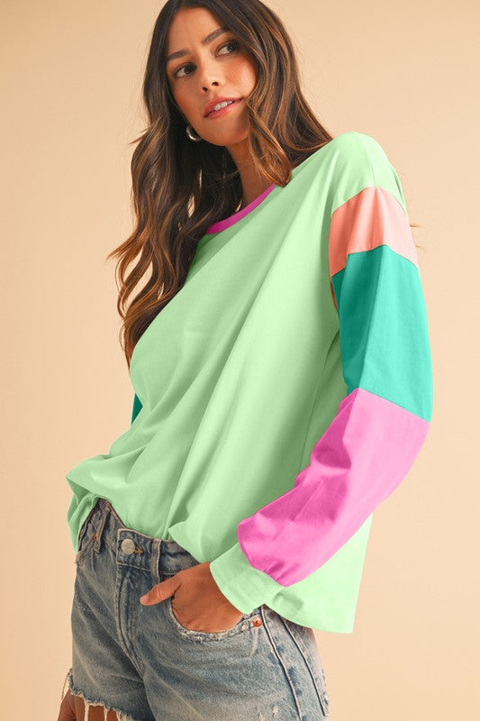 Adriana® | Loose fit top with color block sleeves