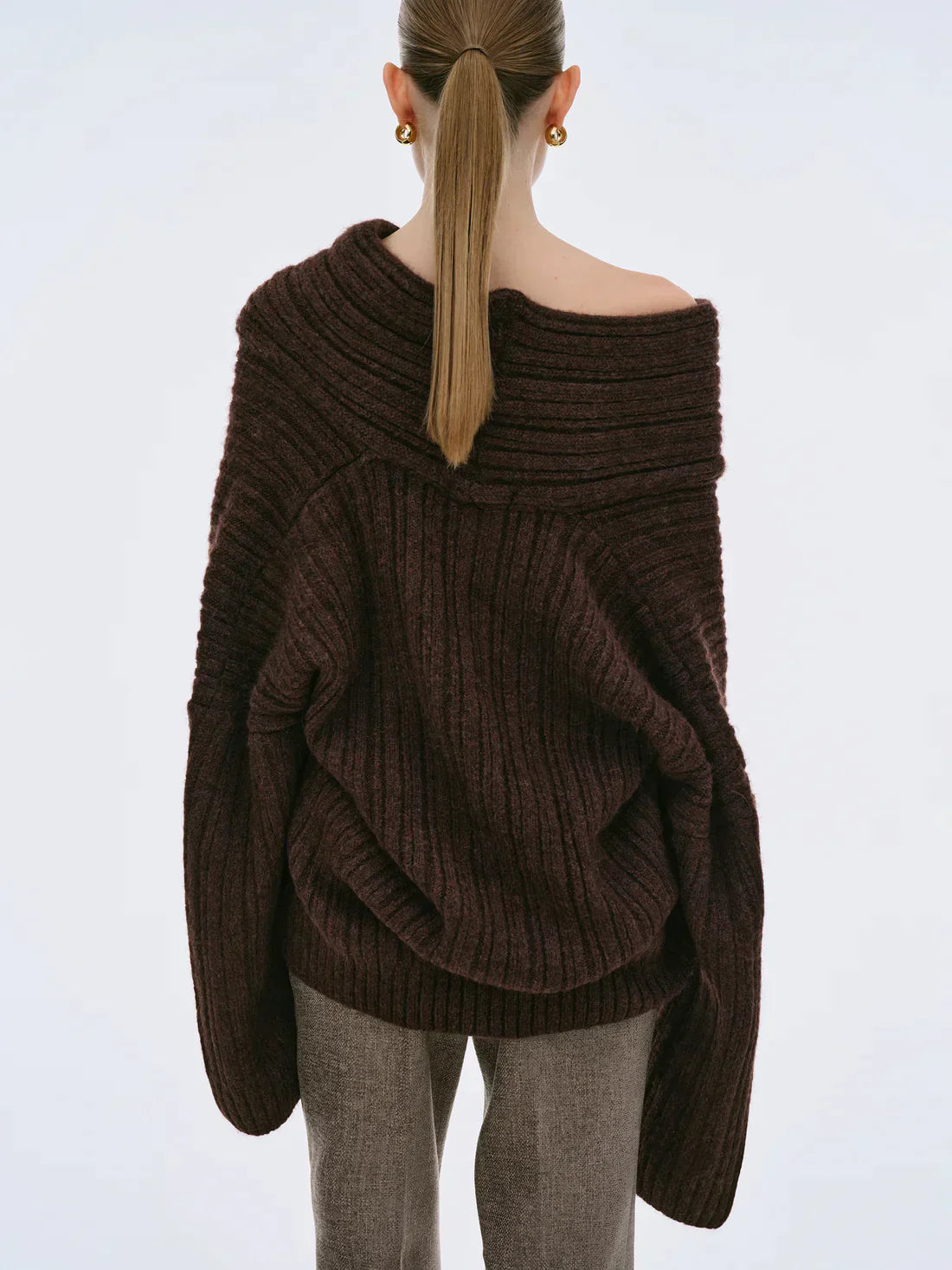 Pilar® | Oversized knit sweater with a high V-neck