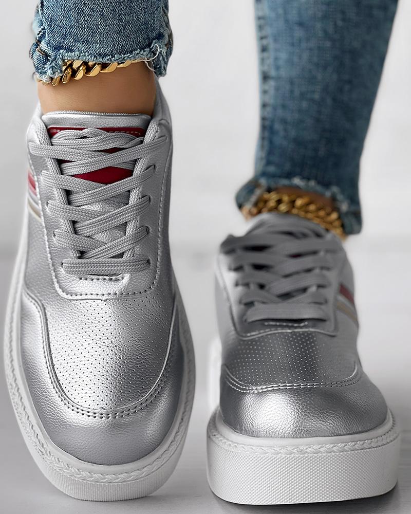 Yara® | Elegant and detailed supportive sneakers