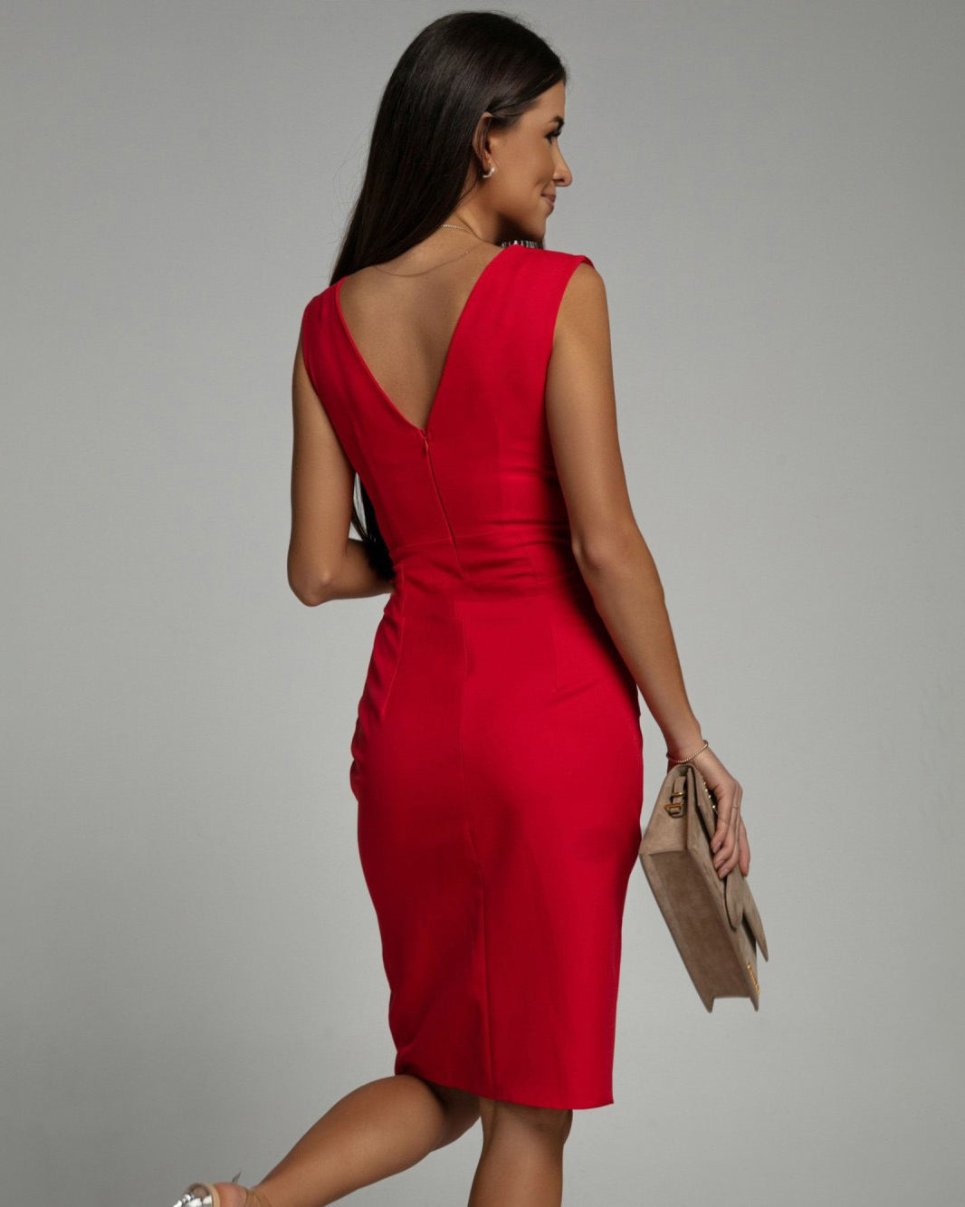 Ula® | Fitted dress with V-neck and slits Isa