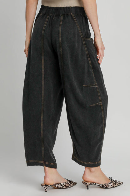 Zara® | Baggy fit trousers with an elastic waistband and pockets