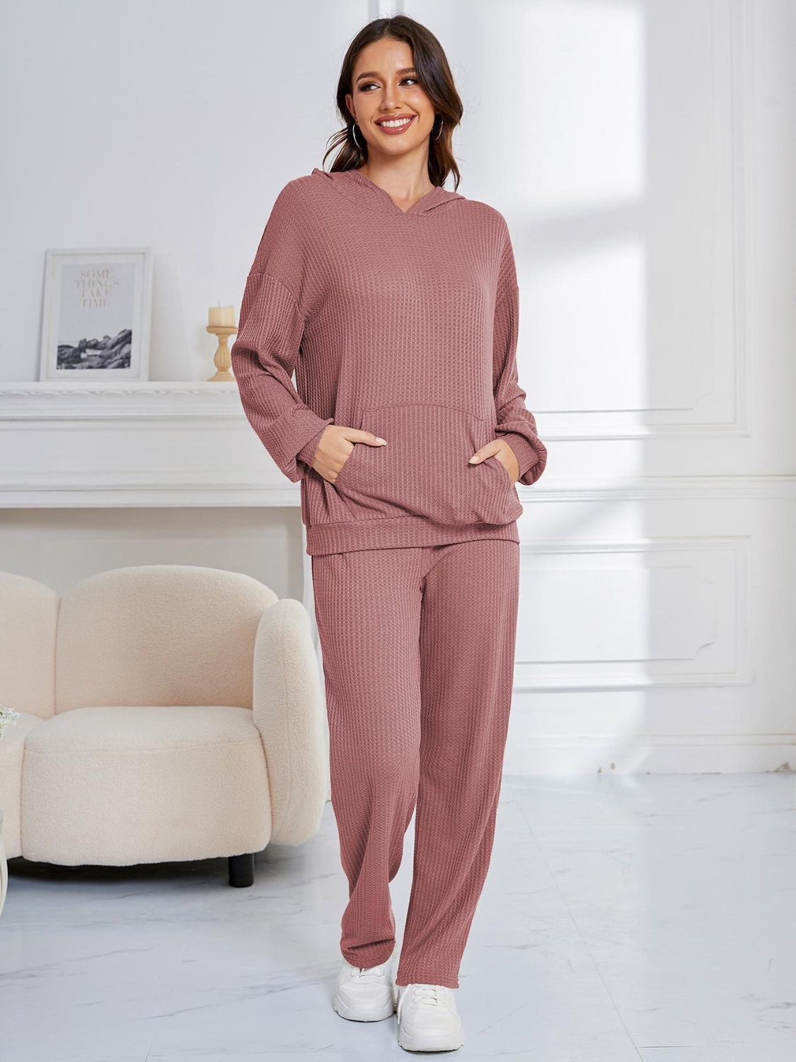 Zahira® | Long-sleeved hoodie and drop-shoulder trousers set