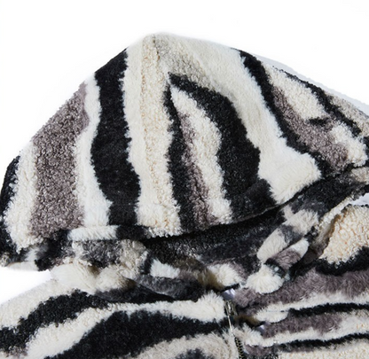 Yasmin® | Fluffy tiger jacket