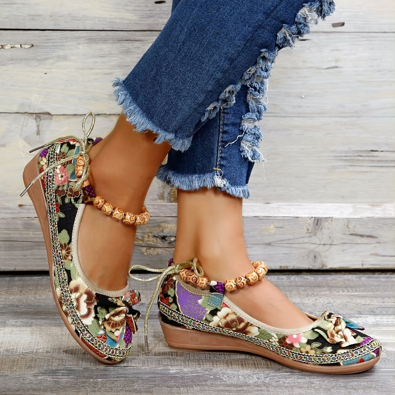 Zora® | Comfortable shoes with floral print