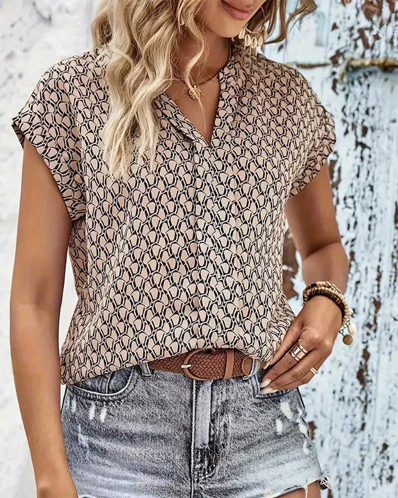 Tia® | Casual blouse with a V-neck