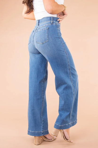 Zulema® | Flared high waisted jeans