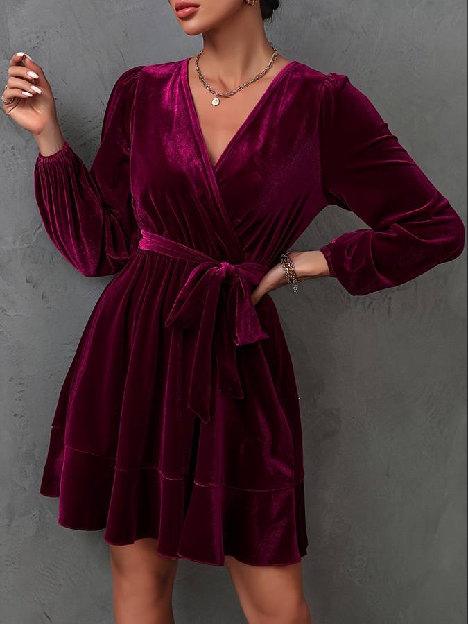 Wilma® | Chic and flared velvet dress for women