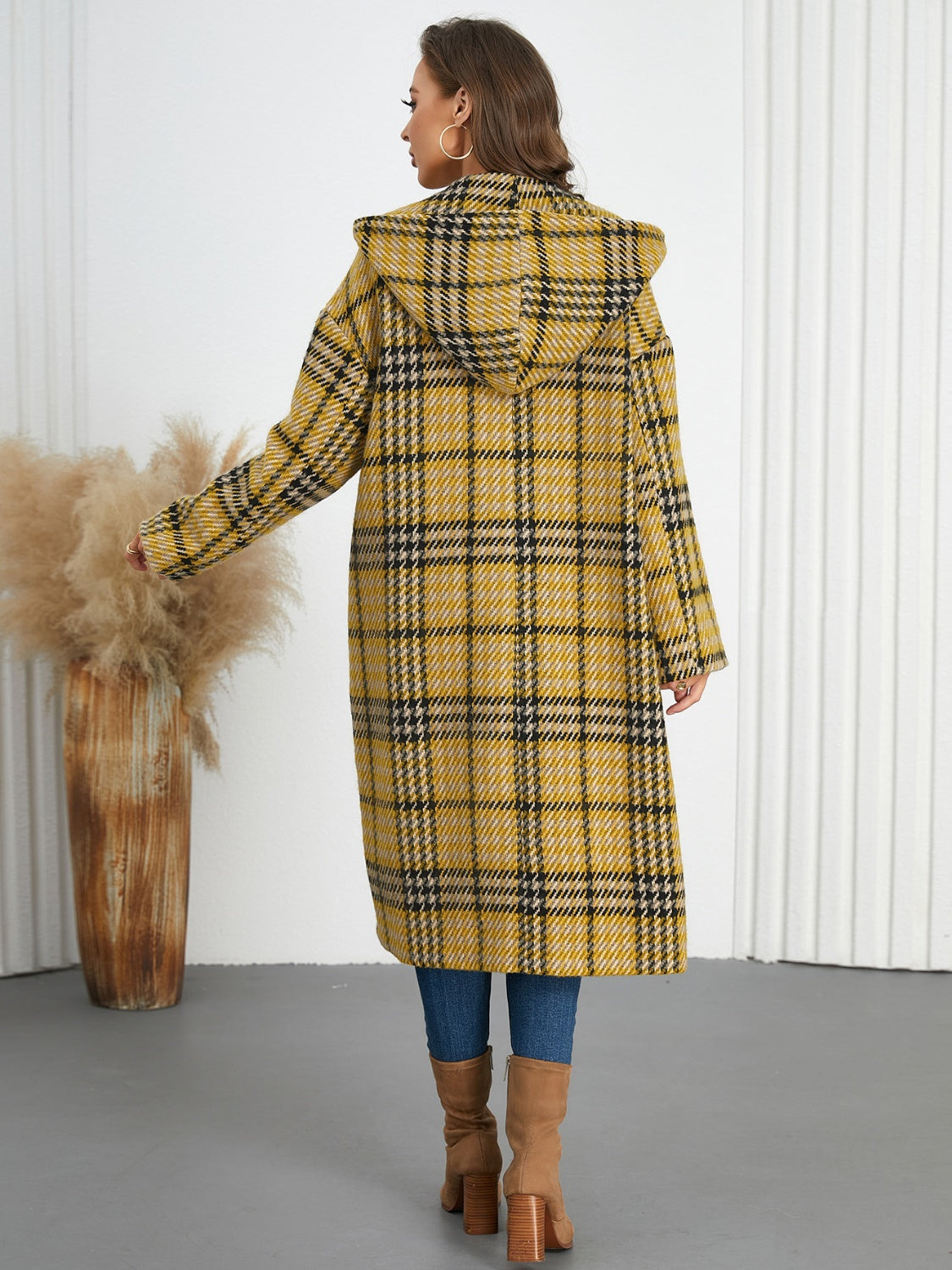 Abigail® | Checked double breasted long sleeve coat