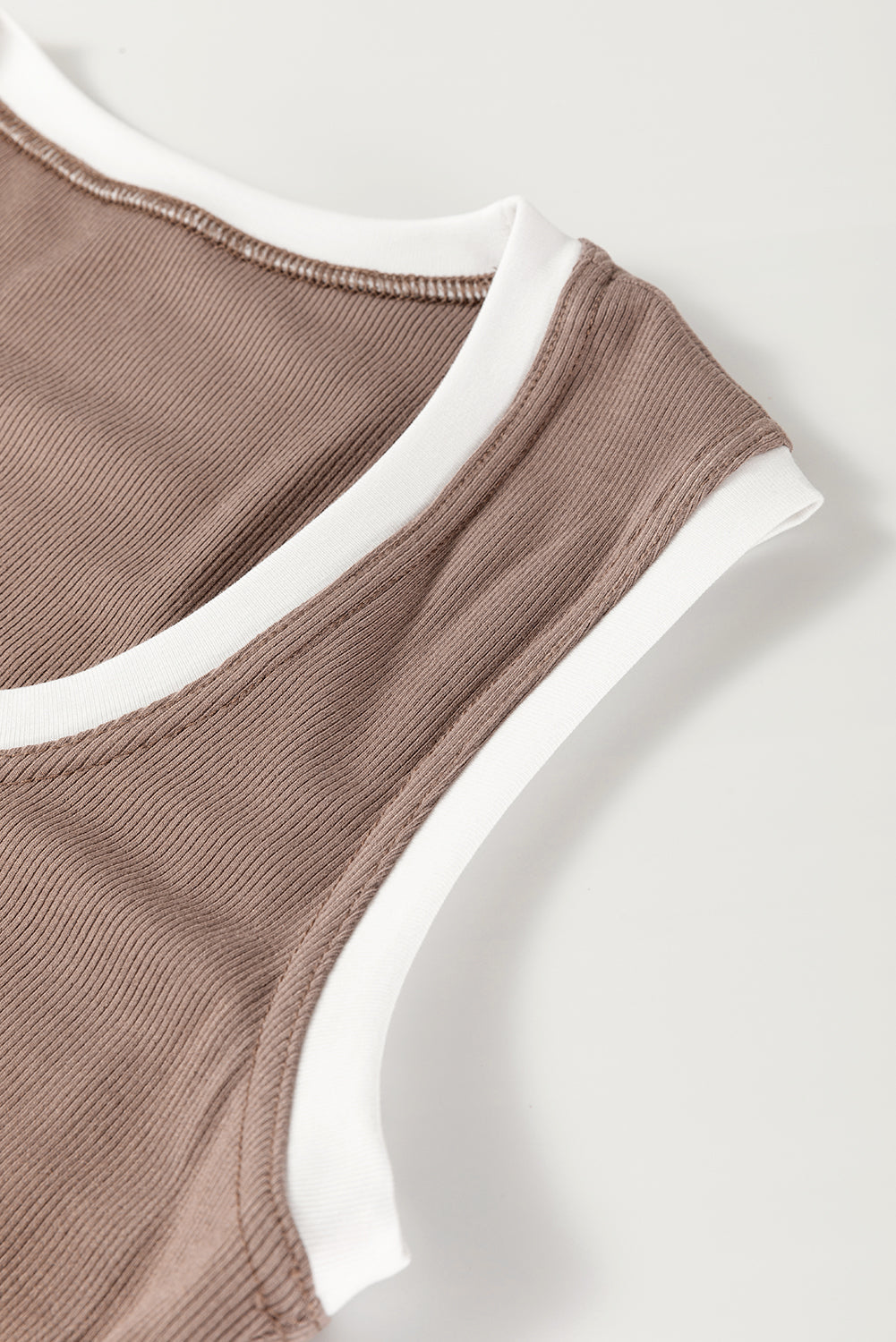 Yolanda® | Knit tank top with contrast trim and scoop neckline and wide straps