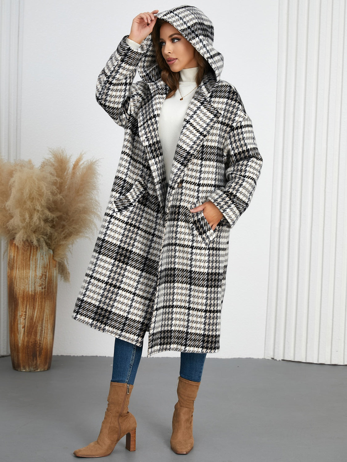 Abigail® | Checked double breasted long sleeve coat