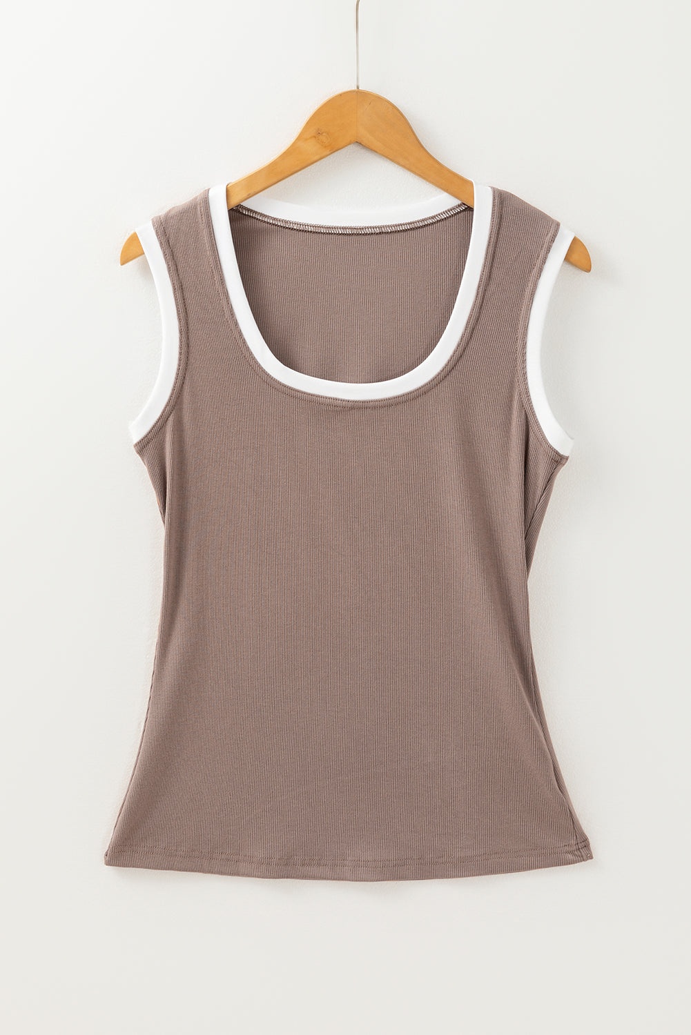 Yolanda® | Knit tank top with contrast trim and scoop neckline and wide straps