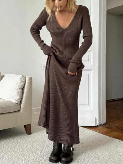 Sigrid® | Women's ribbed knit maxi dress with long sleeves and V-neck for winter