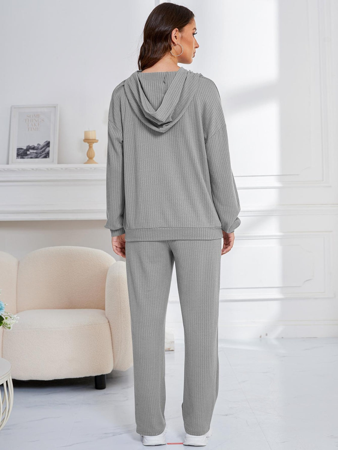 Zahira® | Long-sleeved hoodie and drop-shoulder trousers set