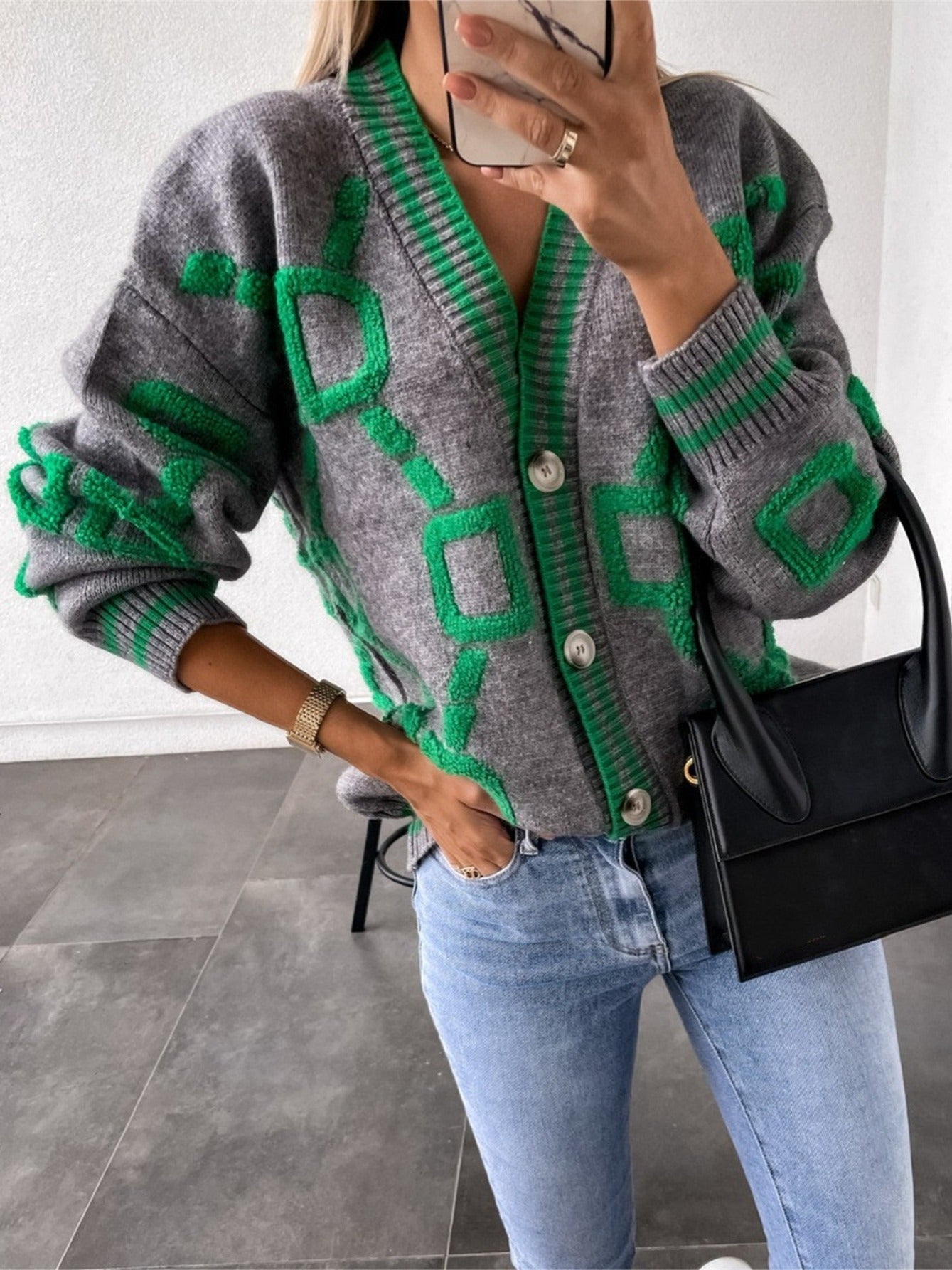 Yadira® | V-neck cardigan