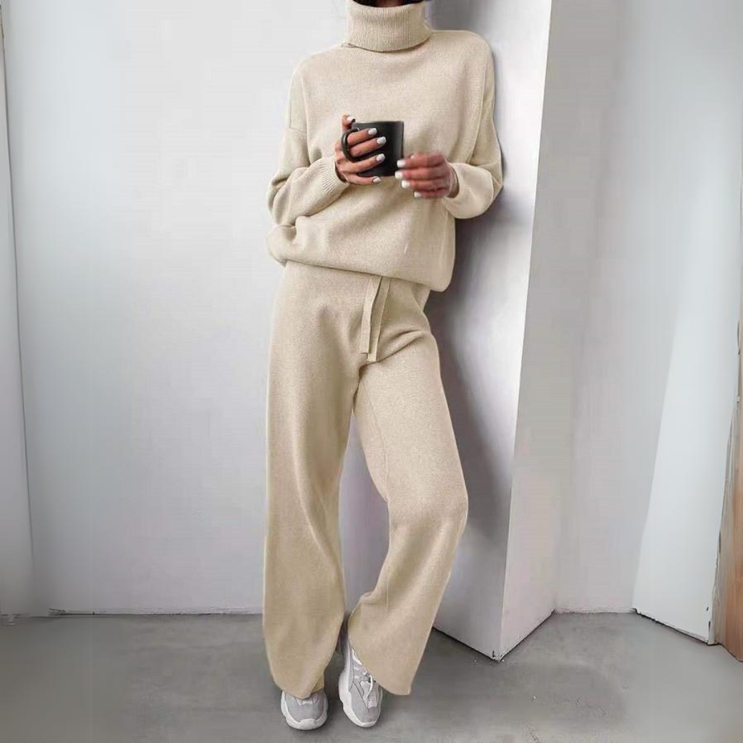 Quintessa® | Comfortable 2-piece set consisting of a turtleneck sweater and long trousers