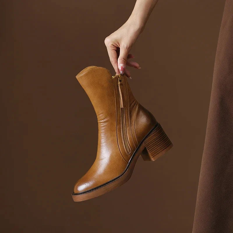 Yessica® | Stylish women's boots with a block heel