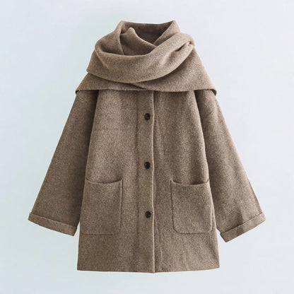 Zahira® | Warm women's coat with integrated scarf