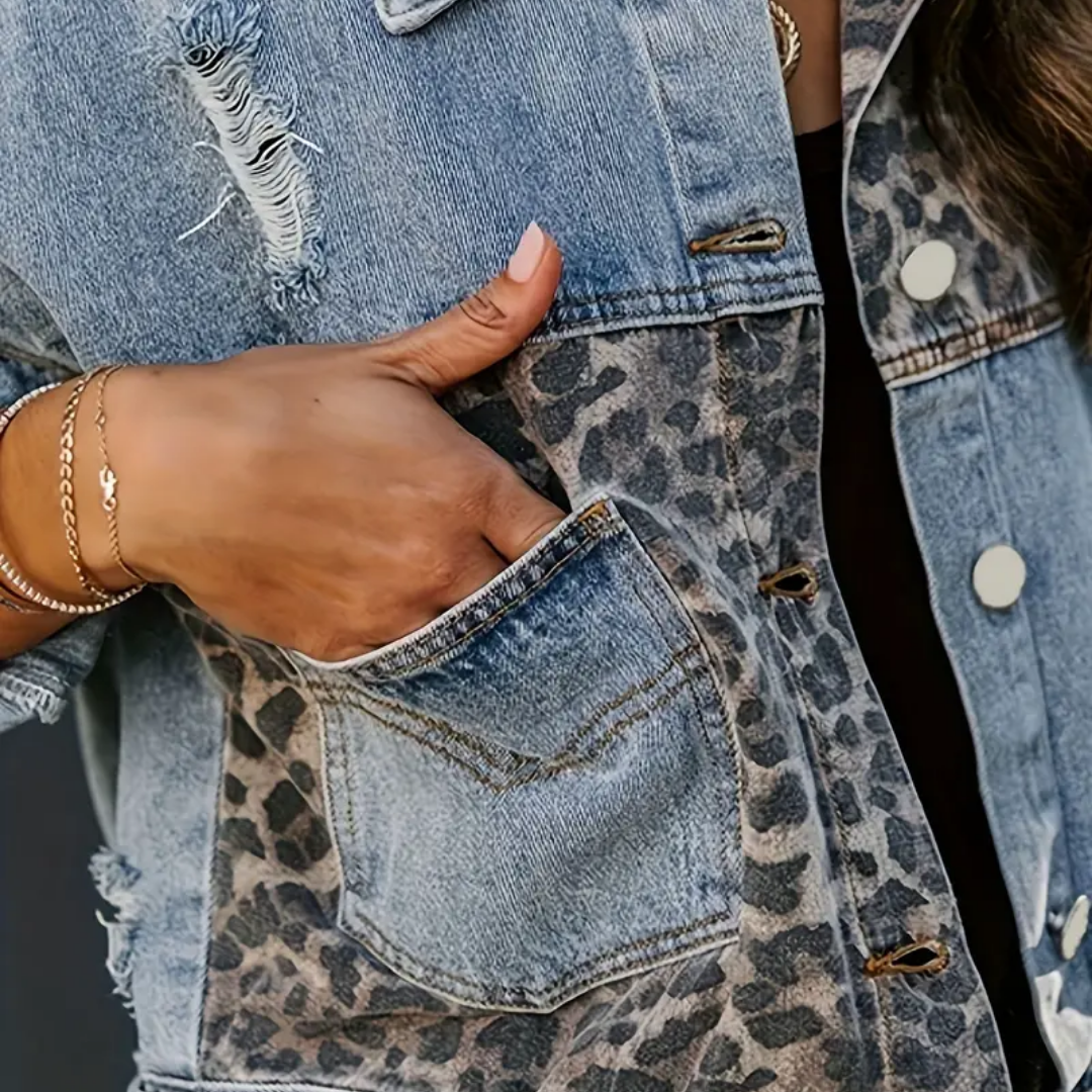 Soledad® | Trendy leopard print denim jacket