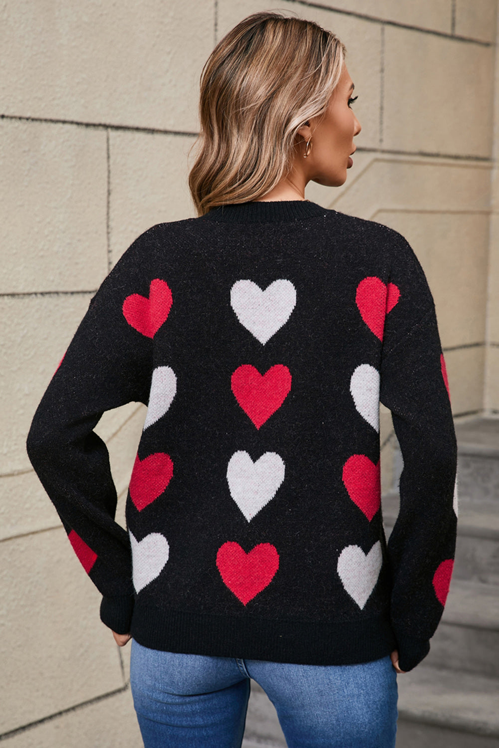 Tabea® | Heart-shaped, long-sleeved crew neck sweater