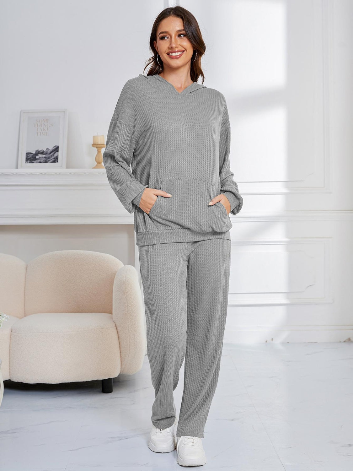 Zahira® | Long-sleeved hoodie and drop-shoulder trousers set