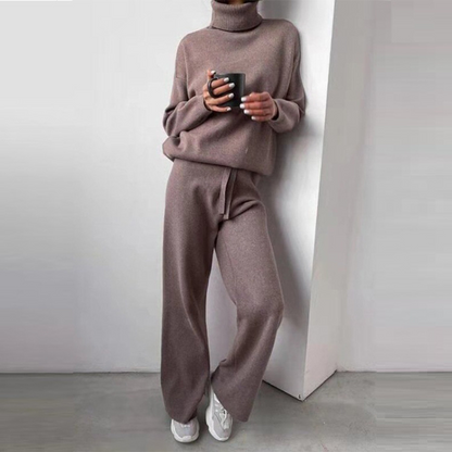 Quintessa® | Comfortable 2-piece set consisting of a turtleneck sweater and long trousers