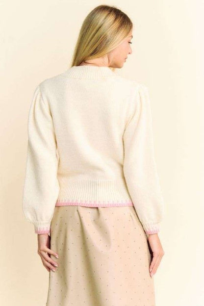 Stella® | Fluffy stand-up collar sweater with floral patch