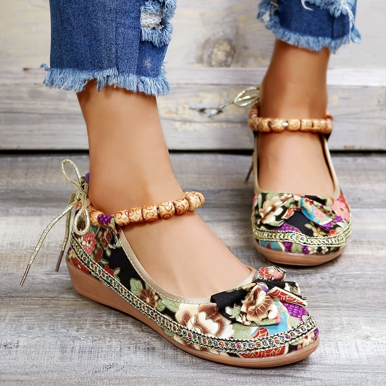 Zora® | Comfortable shoes with floral print