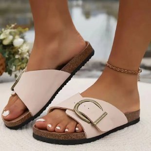 Layla® | Women's sandals with a large buckle