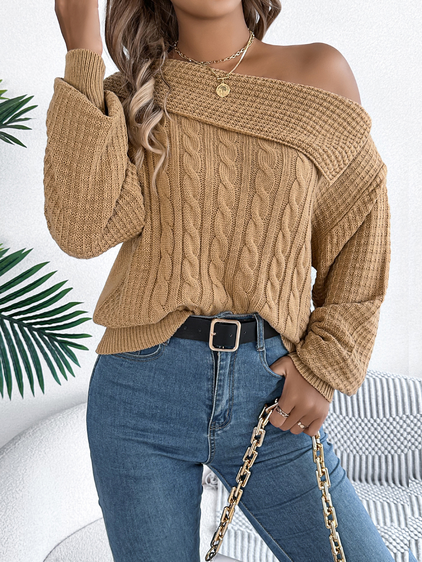 Yolaina® | Off-the-shoulder, long-sleeved sweater with lapels