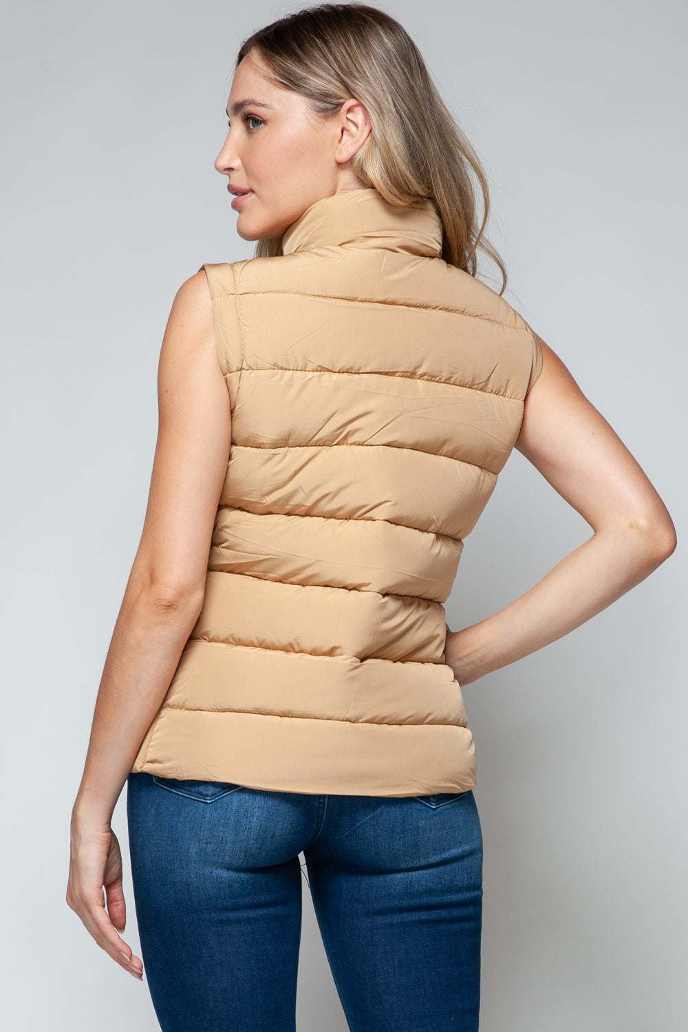 Alma® | Snobbish turtleneck vest with zip and pockets