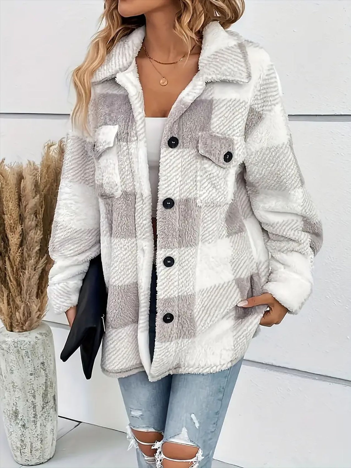 Nadia® | Checked plush coat with dropped shoulders and long sleeves