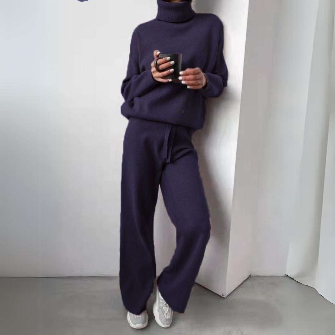 Quintessa® | Comfortable 2-piece set consisting of a turtleneck sweater and long trousers