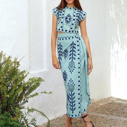 Amelia® | Trendy 2-piece set for women with a stylized print